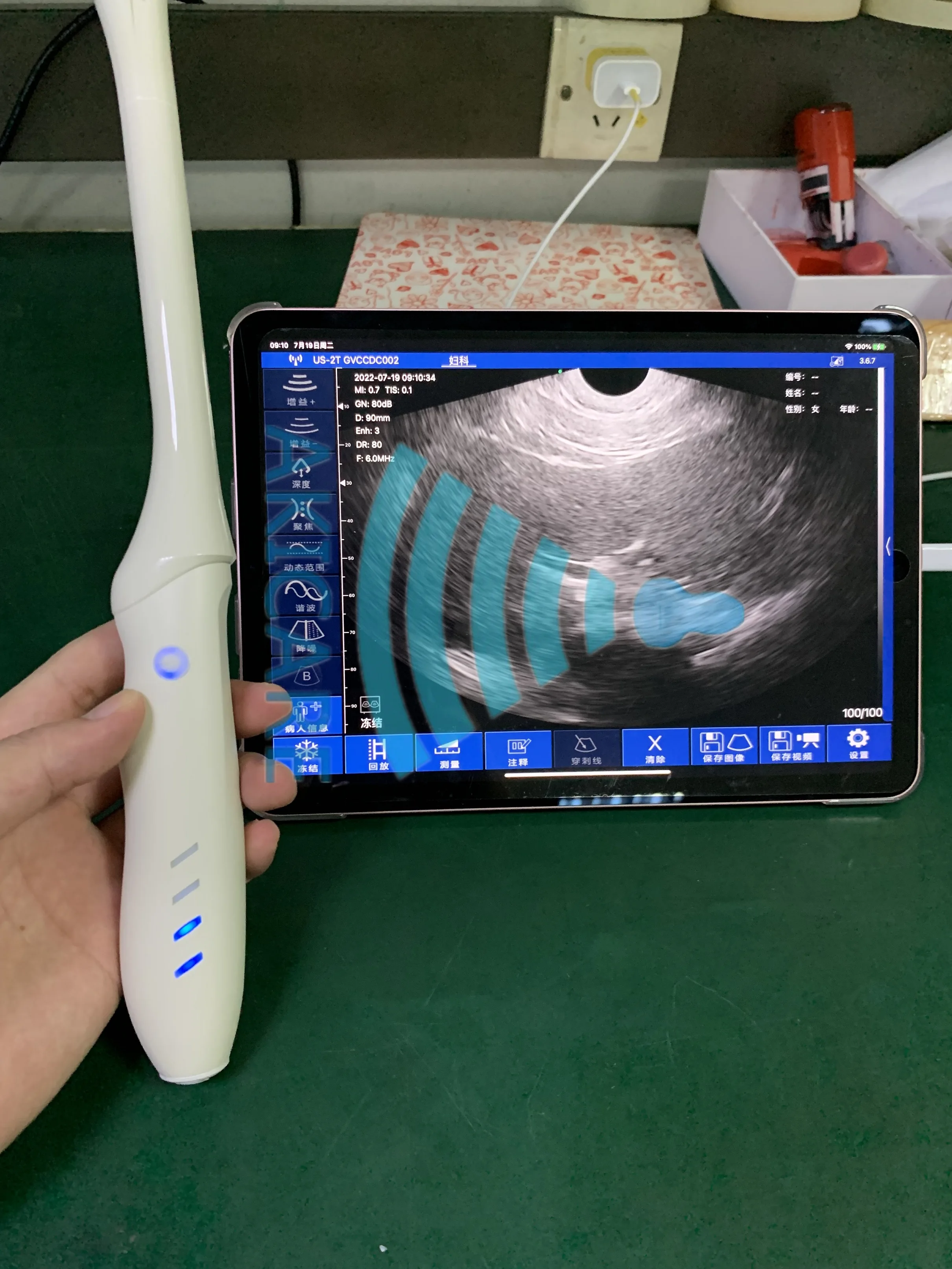 128 Elements Transvaginal Type Handheld Probe Small Size USB Charging Wireless Mini Color Doppler WiFi Link Ultrasound Scanner