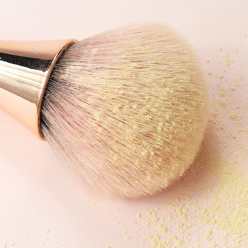 Mały pędzel do pudru, puszysty, z miękkim włosiem, pędzel do różu, pędzel do pudru utrwalającego, narzędzie kosmetyczne