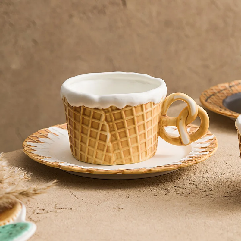 

Cookie Handle Ceramic Mug Creative Breakfast Cup Coffee Cup Milk Cup Beverage Cups Household Water Cups Teacup with Cookie Plate