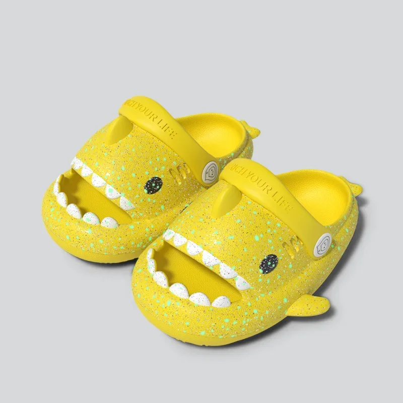 Children Luminous Slippers Shark EVA Sandal Flip Flops Soft Sole Cartoon Fluorescence Slipper Boys Girls Bathroom Non-slip Shoes