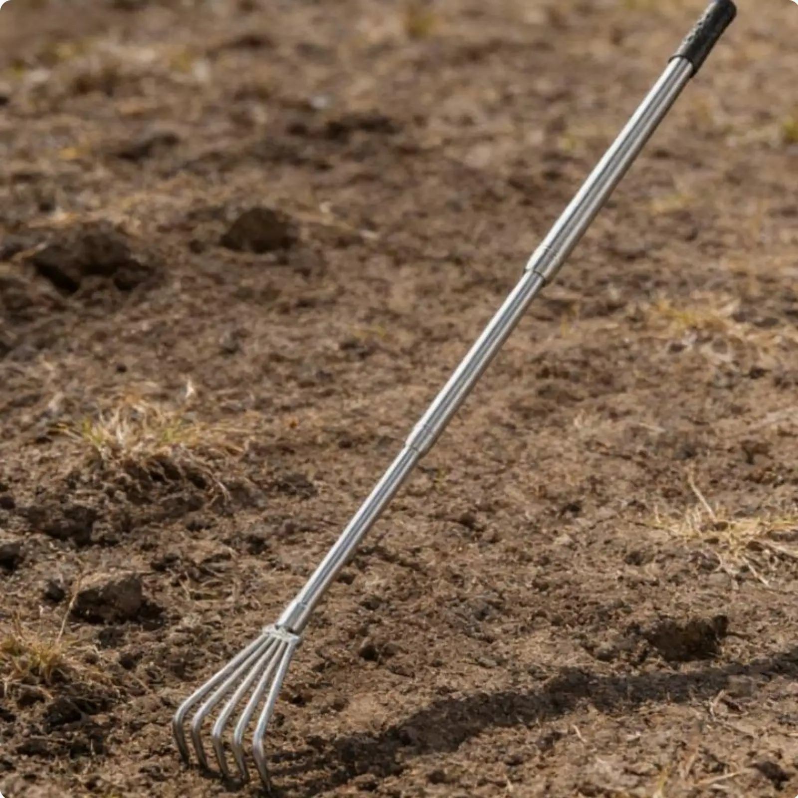 Outdoor Telescopic Garden Rake Non Slip Grip Curved Tines Gardening Tool Accessory for Yard Camping Beach Use