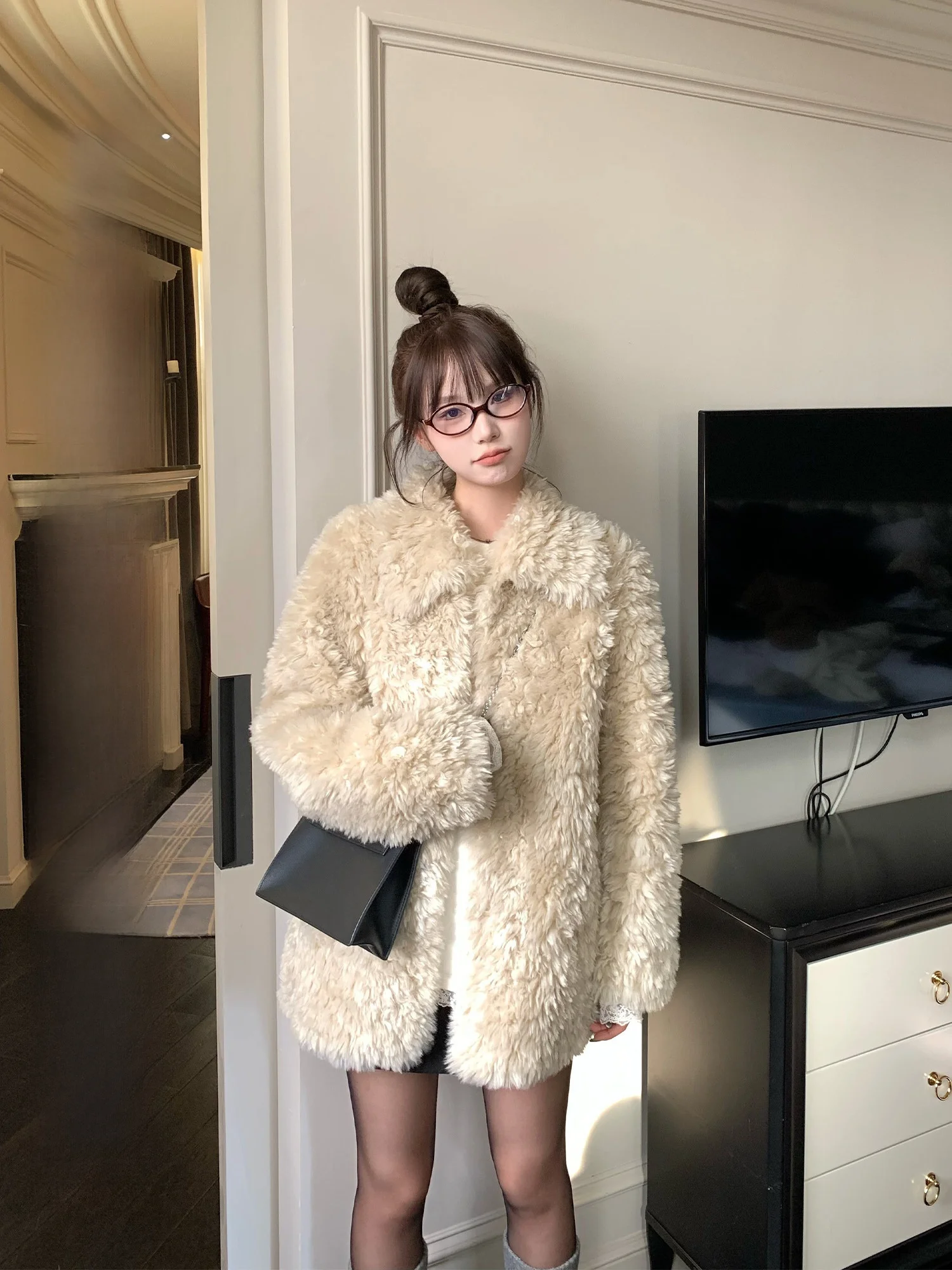 

Hhi Zurich Apricot Eco-Friendly Fur Coat Women's Winter High-End ort Sle Thiened Leather Fur Inteated Jaet