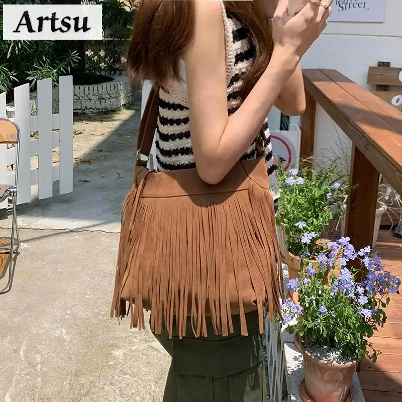 

New Fashion Women's Bags Shoulder Bags American Bohemian Tassel Bag Retro Saddle Bag Trend Leisure Versatile Crossbody Bags