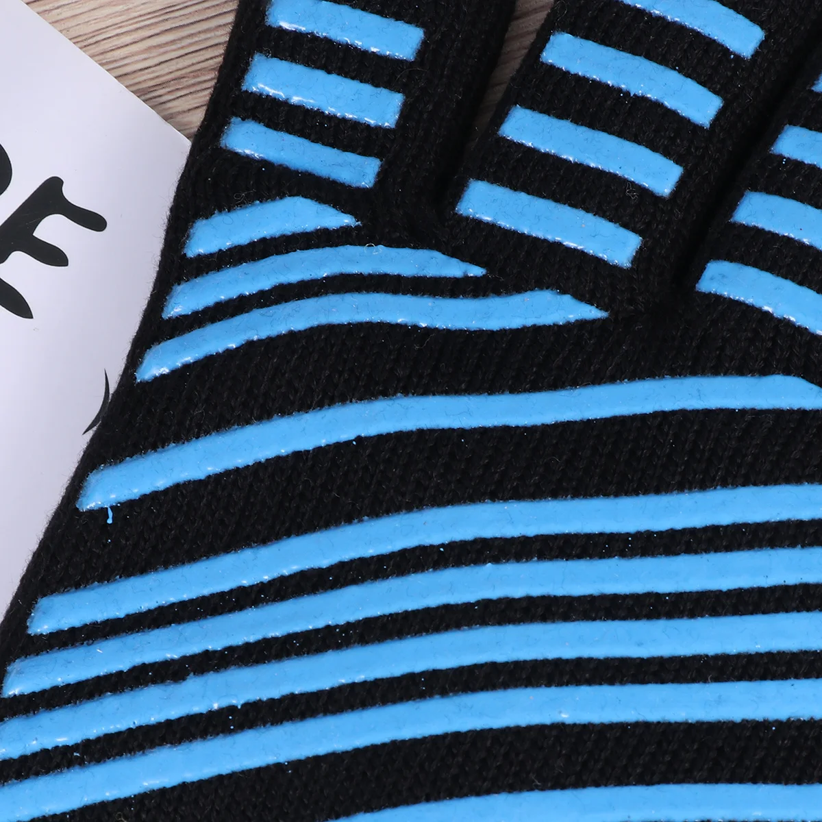 

LALADEFIEE Silicone Oven Gloves Heat Resistant Kitchen Cooking Mitts for Baking Grilling