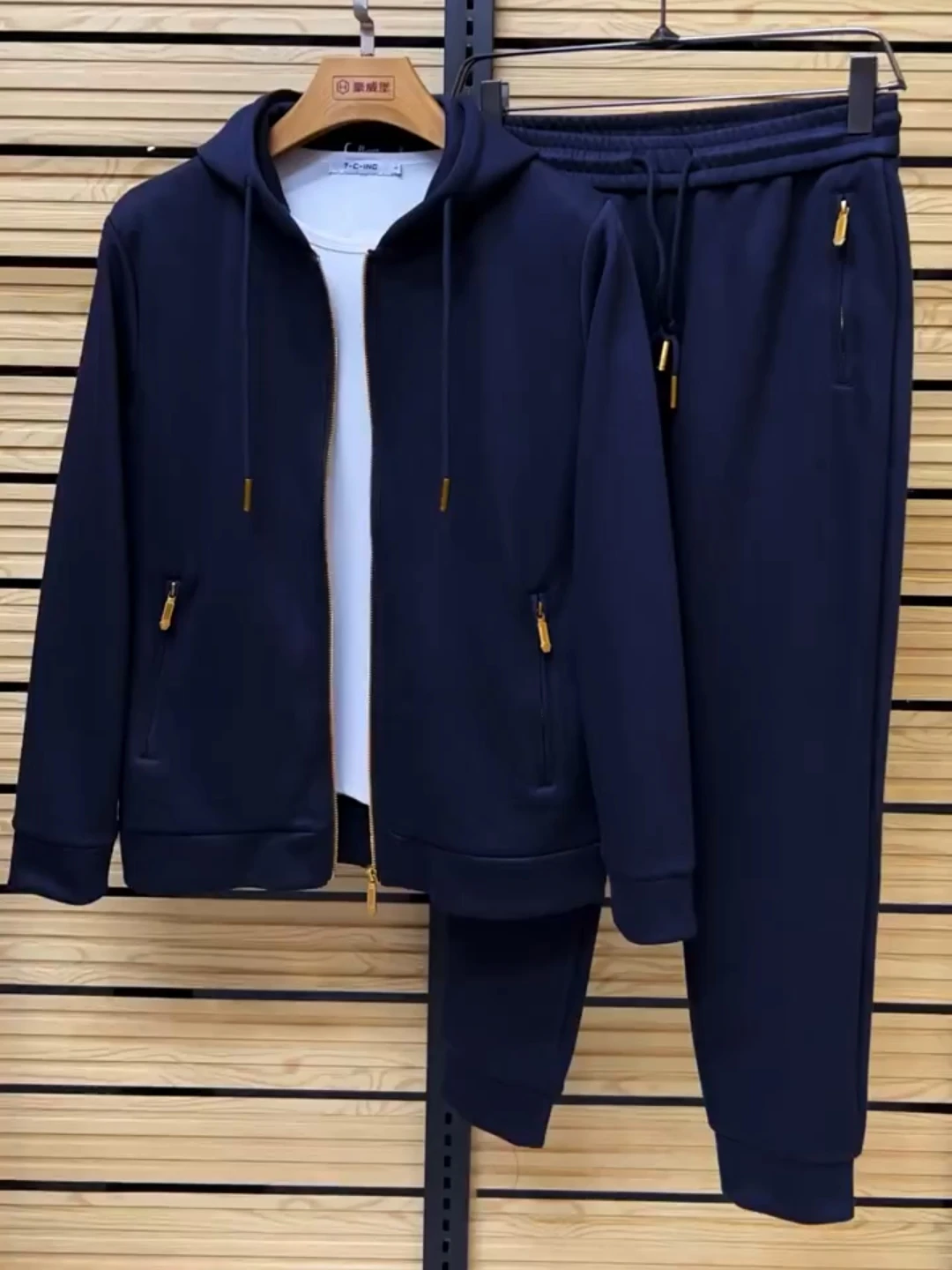 

Мужской повседневный комплект из двух предметов с капюшоном: удобный, модный, весенне-осенний, новый стиль, длинный рукав, длинные брюки, молодежный тренд