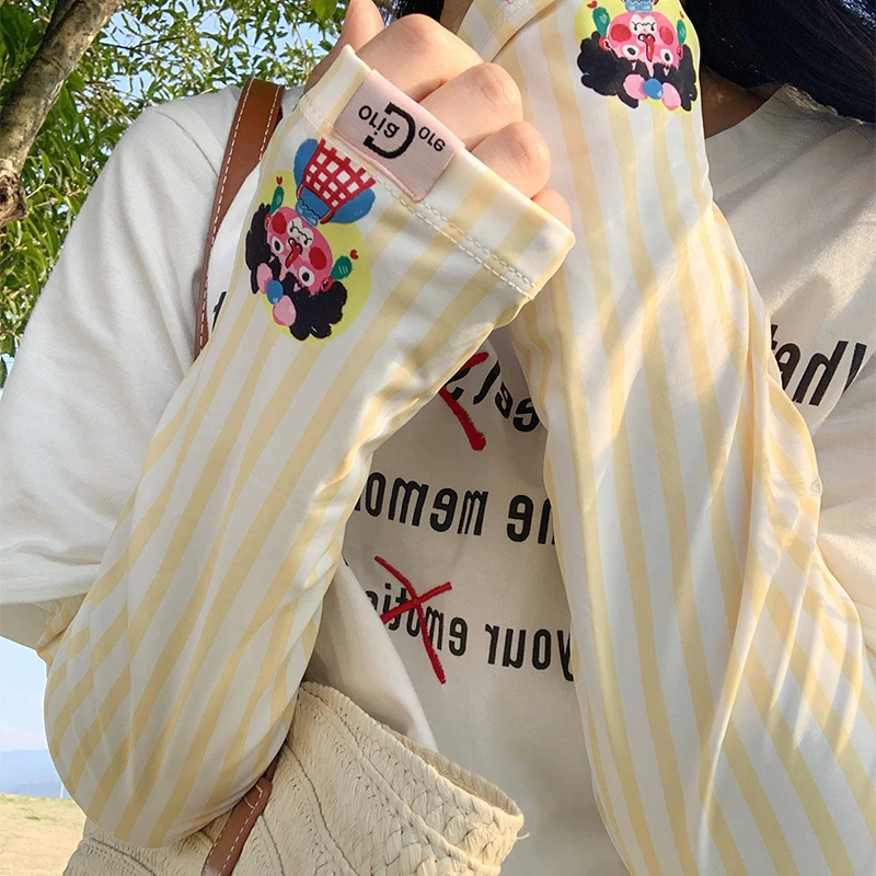 

Cute Cartoon Ice Silk Sunscreen Sleeves for Women, New Summer Style, UV Protection, High Aesthetic Outdoor Sunshade Ice Sleeves