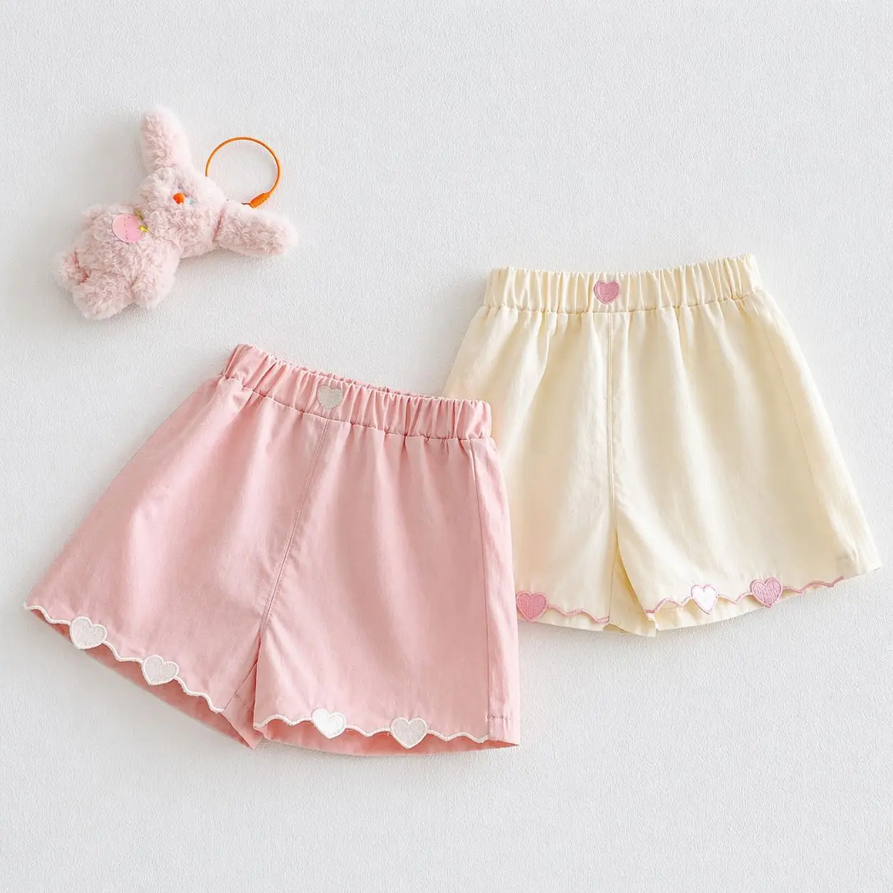 Babys Super Cute Heart Shaped Shorts 2026 New Style Summer Girls Cute Contrast Color Casual Pants Korean Style Pants Trendy