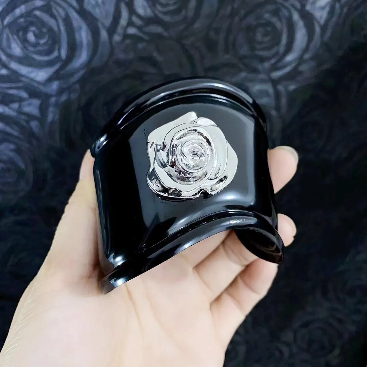 Vintage Irregular Rose Flower Black Open Bracelets Bangle for Women Men Hip-hop Punk Metal Jewelry Travel Accessory - Image 3
