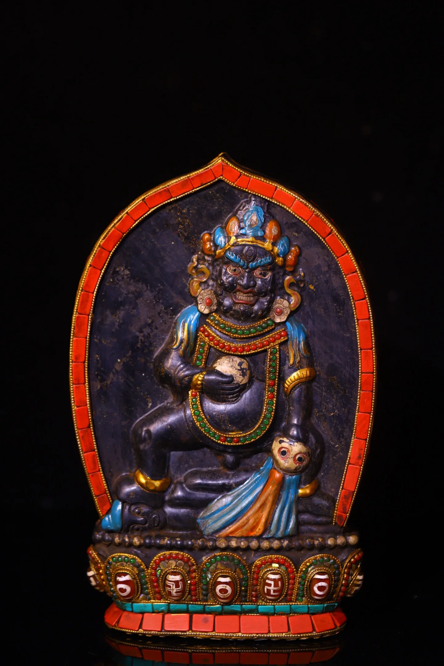 

9"Old China Collections Old Natural Meteorite Painted Mosaic Gem gZi Beads Turquoise Black Jambhala Buddha Plaque Lotus Base