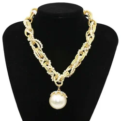2025 New alloy large pearl exaggerated necklace, high-grade short necklace V-chain women's clavicle sweater chain