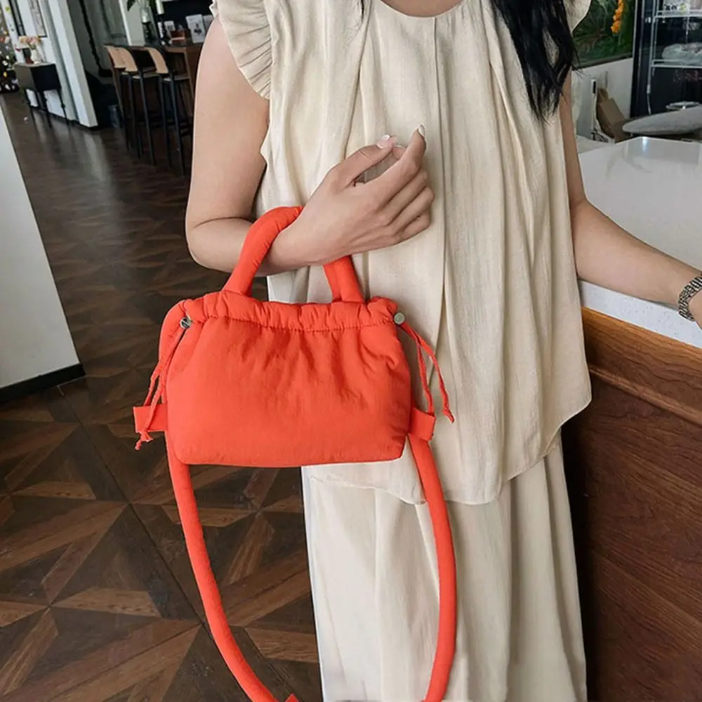 Bolso de mano con cordón de Color sólido, mochila acolchada de nailon de gran capacidad, suave, cruzada, de doble propósito, para viaje