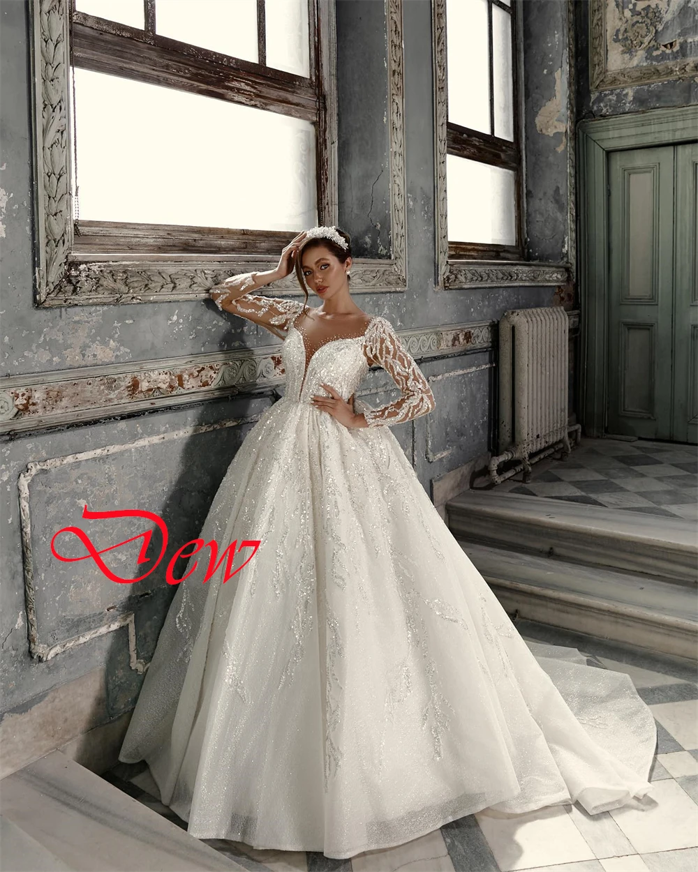 맞춤형 럭셔리 화이트 Organza 스팽글 웨딩 드레스 절묘한 v 넥 긴 소매 채플 트레인 레이스 업 신부 가운