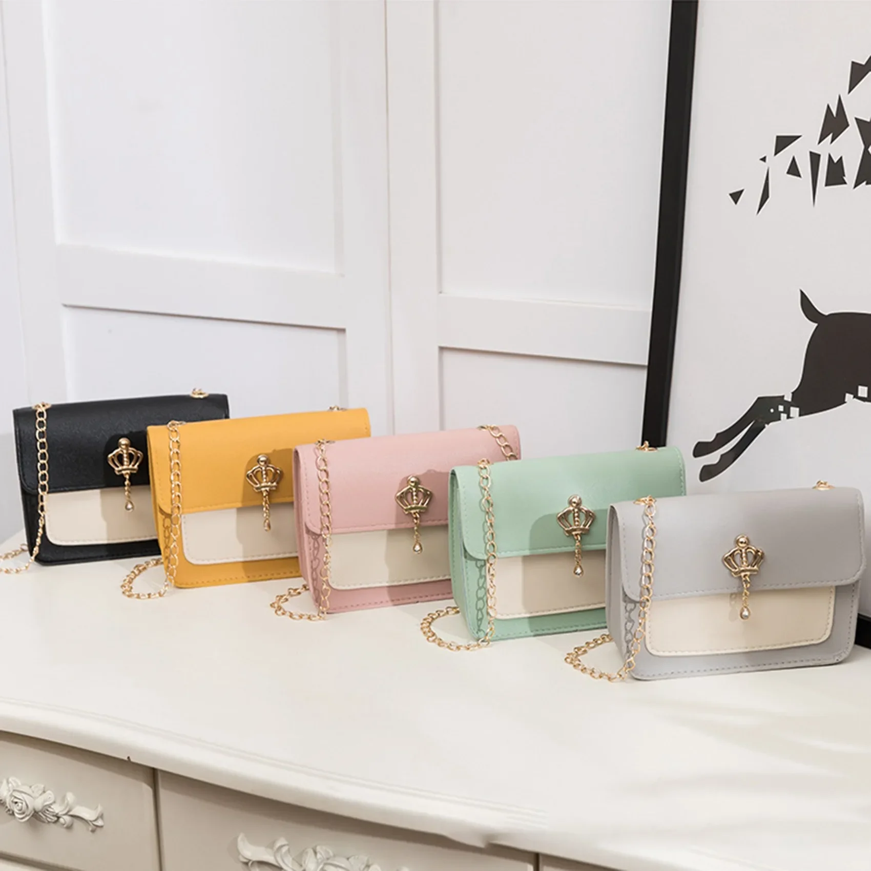 Korean Classic Cover Crown Shoulder Small Square Bag Chain Single Shoulder Crossbody Mobile Phone Bag