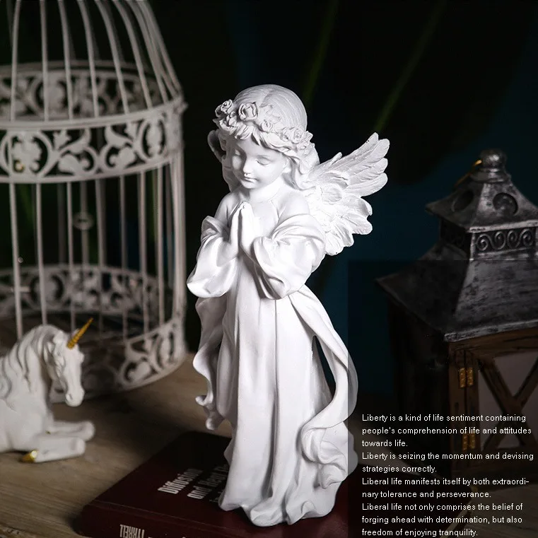 Cute Resin Praying Angel Figurine European Style Fairy Prayer Angel Shelf Sculpture Desktop Ornament Carving Crafts