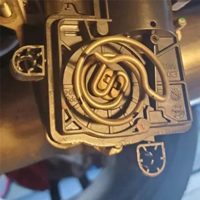 

8R0133246 Автомобильный электронный привод выпускного клапана, пружина для Porsche Macan VW 8R0133246B 95813324602 95B133246B-A08Q