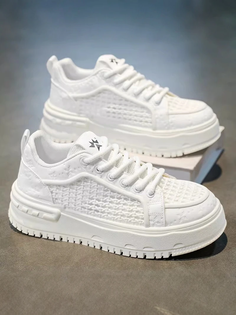

Men's Breathable Mesh Sports Shoes 2026 New Style Outdoor Casual Low Top Sneakers Anti-Slip Deodorant Hollow Design