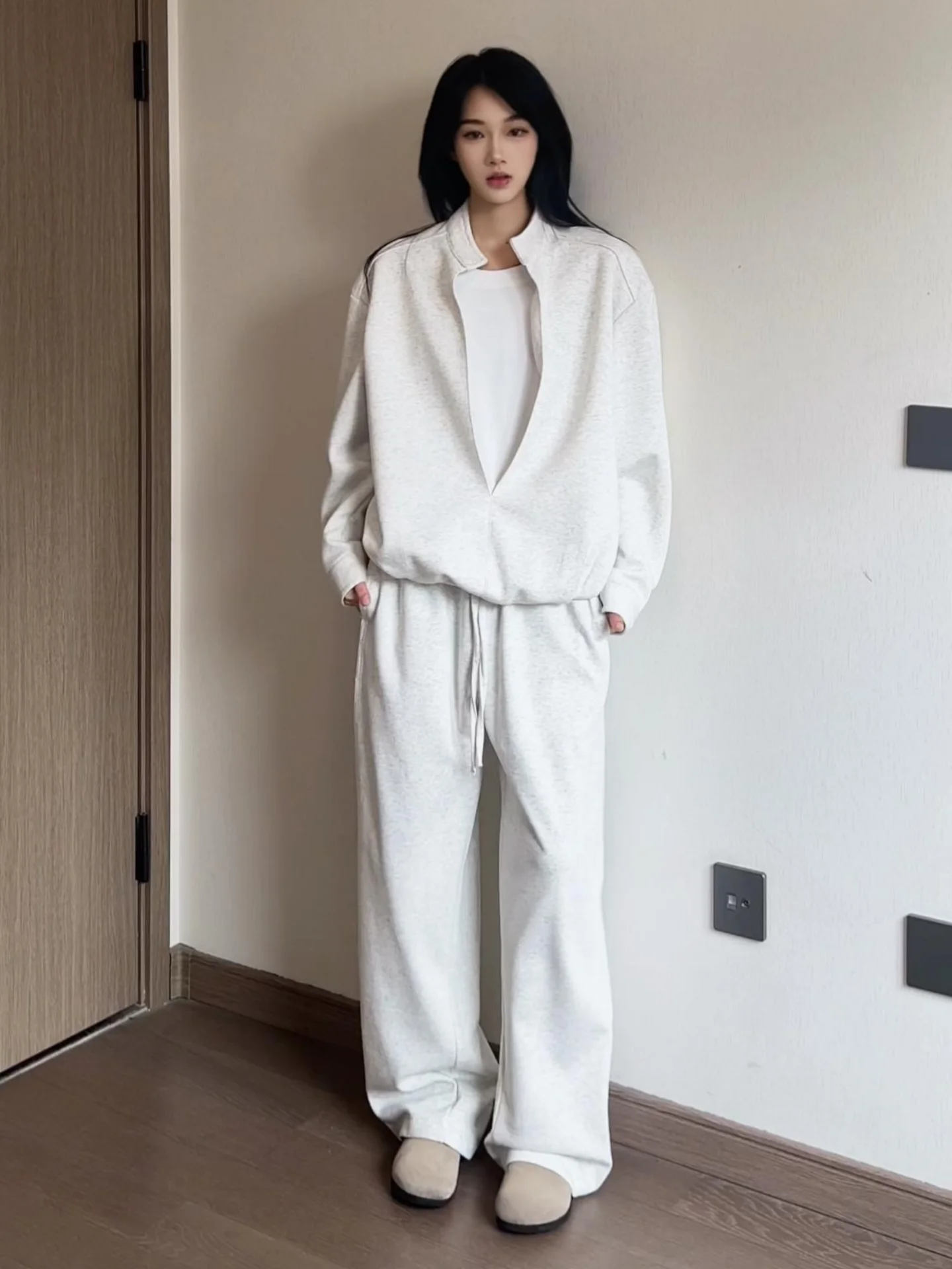 

Faionable корейский Sle осенний новый комплект с тяжелой текстурой, простой искусственный двухсекционный свитшот и брюки, комплект спортивной одежды для мужчин и женщин