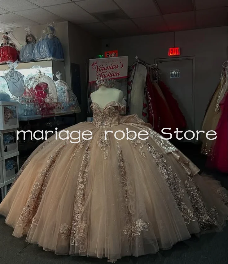 Champagne luxo vestido de baile quinceanera vestidos fora do ombro floral cristal espartilho personalizado vestidos de 15 años quinceañera