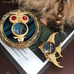 Medieval Women Men Fashion Crystal Jelly Fish Brooch Classic Unisex Transparent Resin Stone Animal Series Badges Accessories