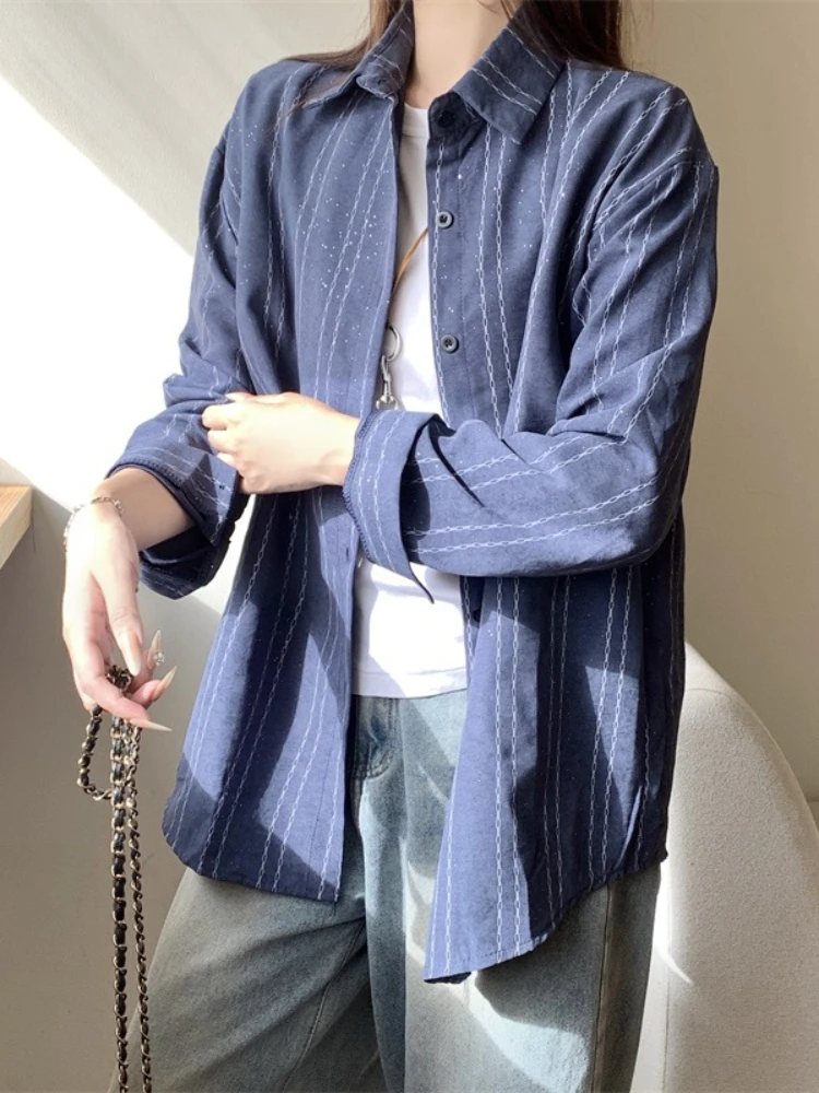 Jesienna koszula w paski w stylu vintage, damska, luźna bluzka z długim rękawem zapinana na guziki, damska, codzienna, uniwersalna bluzka z blokami kolorów.