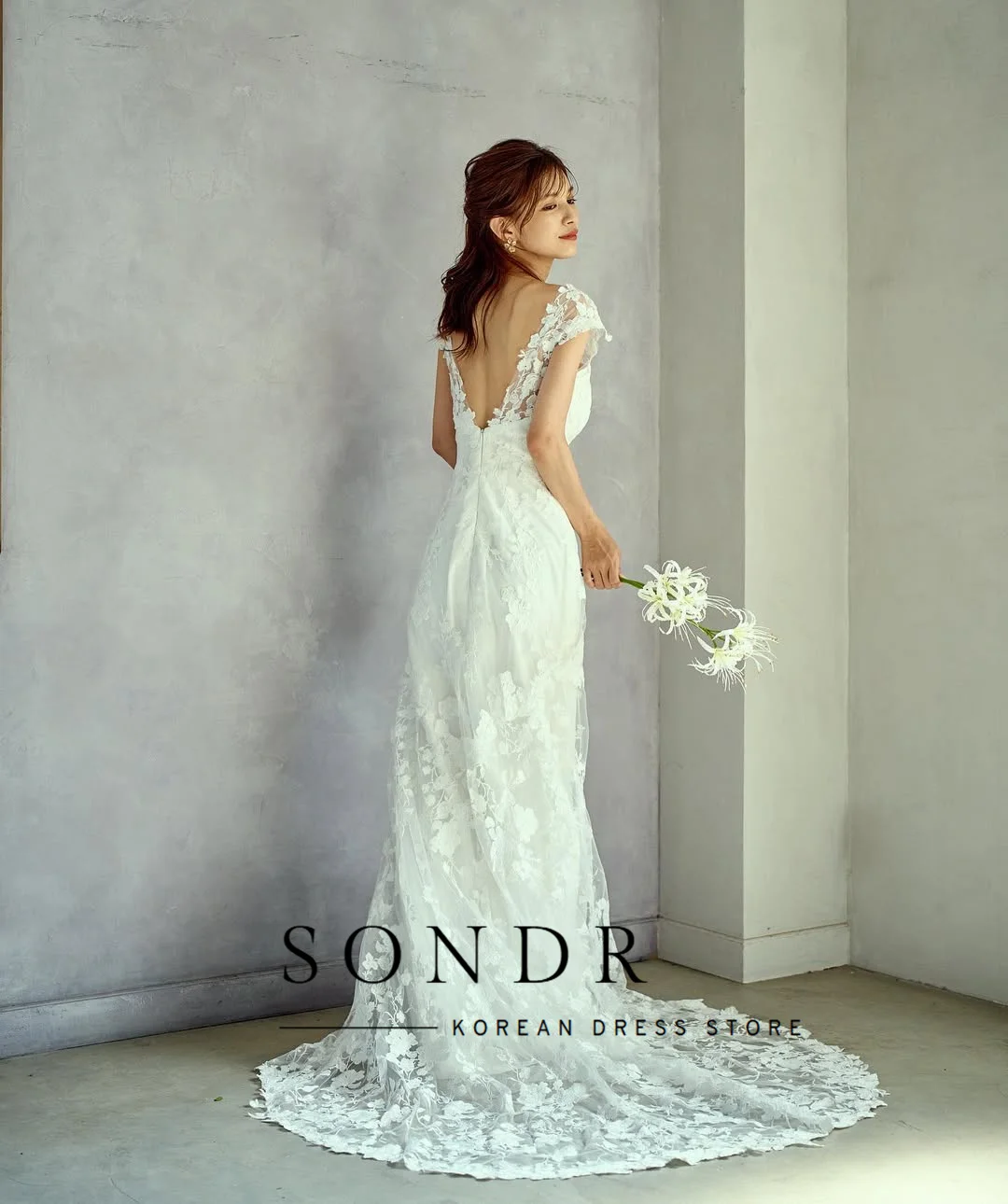 Sondr винтажные кружевные японские свадебные платья с овальным воротником, свадебное платье без рукавов, свадебные платья со шлейфом по индивидуальному заказу