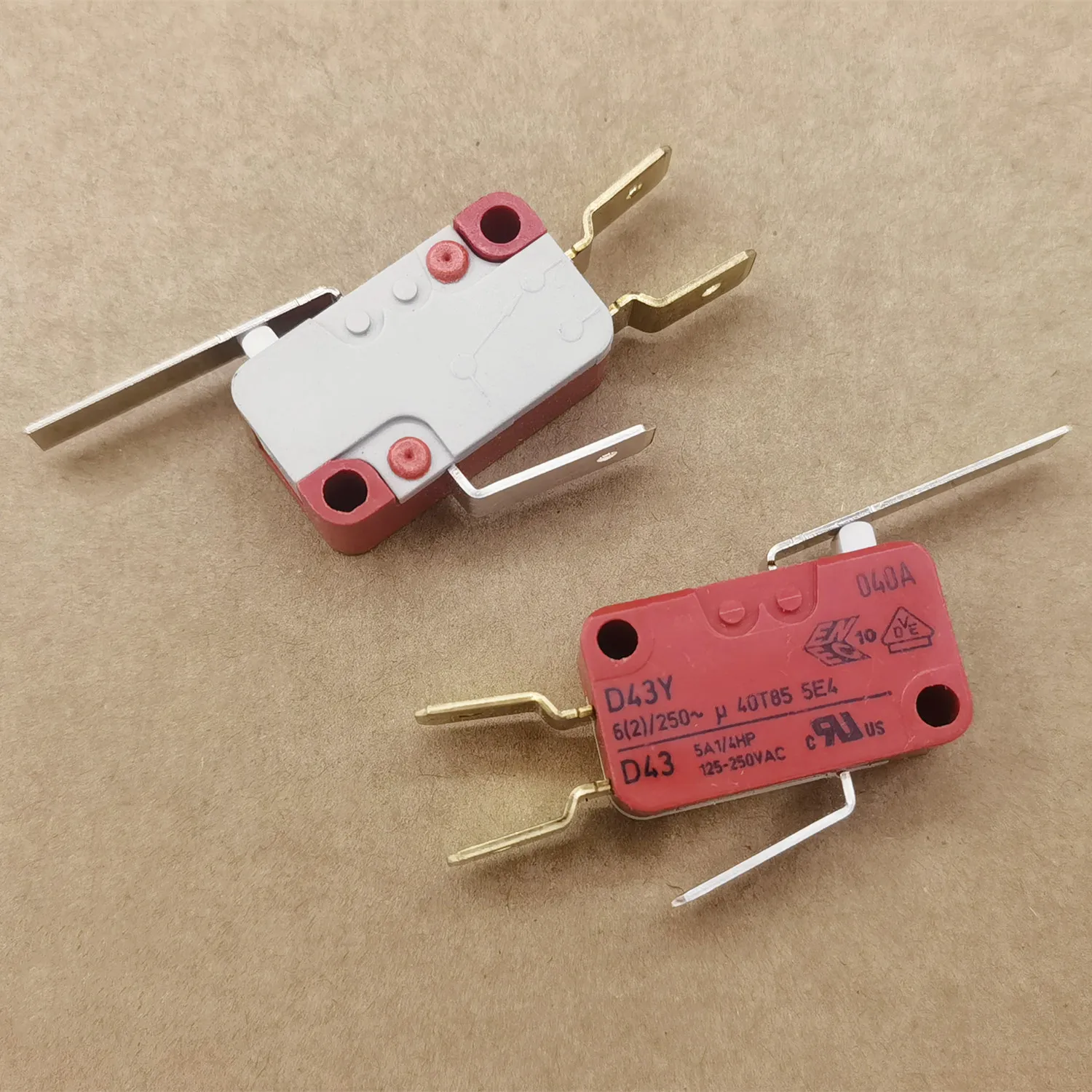 Original New 100% Travel Limit Switch D43Y Handle Length 27MM Large Micro Switch 3Pin