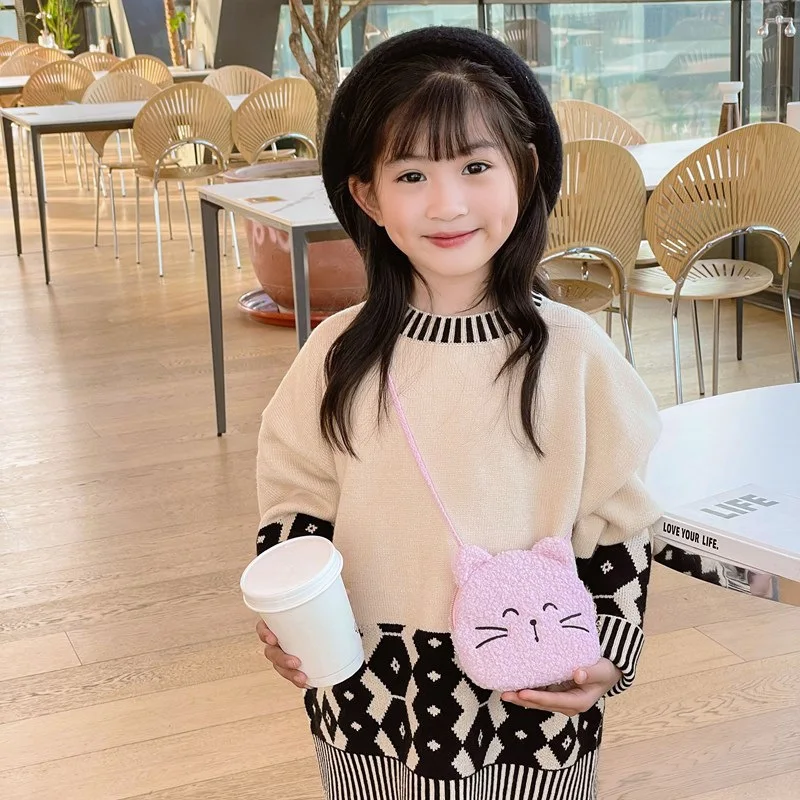 Sac à bandoulière chat de dessin animé KrasnoPlush pour enfants, sac à bandoulière Kawaii, sac d'extérieur pour garçons et filles, sac de messager mignon pour enfants, automne et hiver