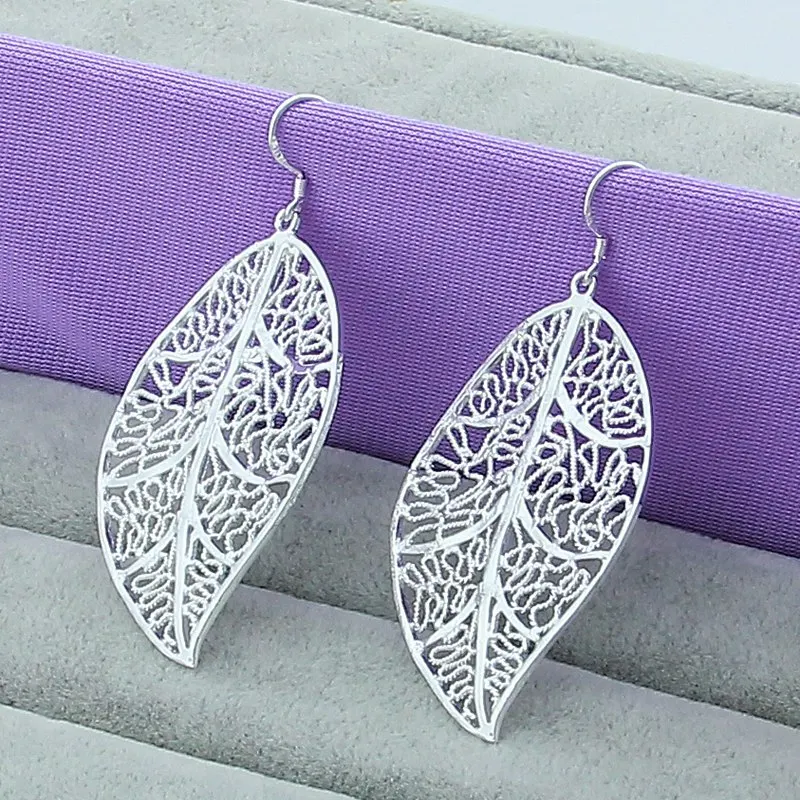 

2025 New 925 Sterling Silver Hollow Leaf Drop Earring Girl Birthday Party Popular Gift Fashion Temperament Jewelry Earrings