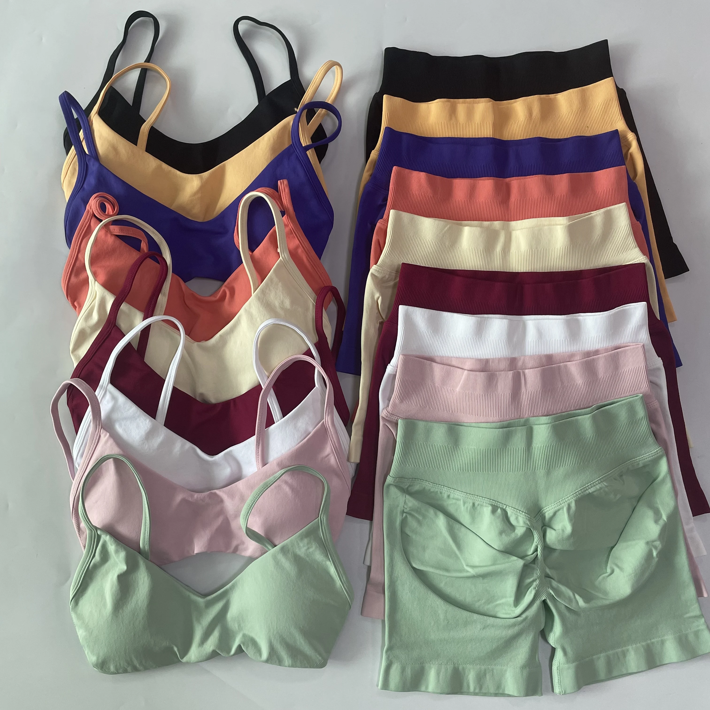 2-teiliges Set für Damen: Sport-BH mit Rundhalsausschnitt, nahtlose Scrunch-Yoga-Shorts, rückenfreies Fitness-Workout-Set, Sportbekleidung, Outfit – Detail 6