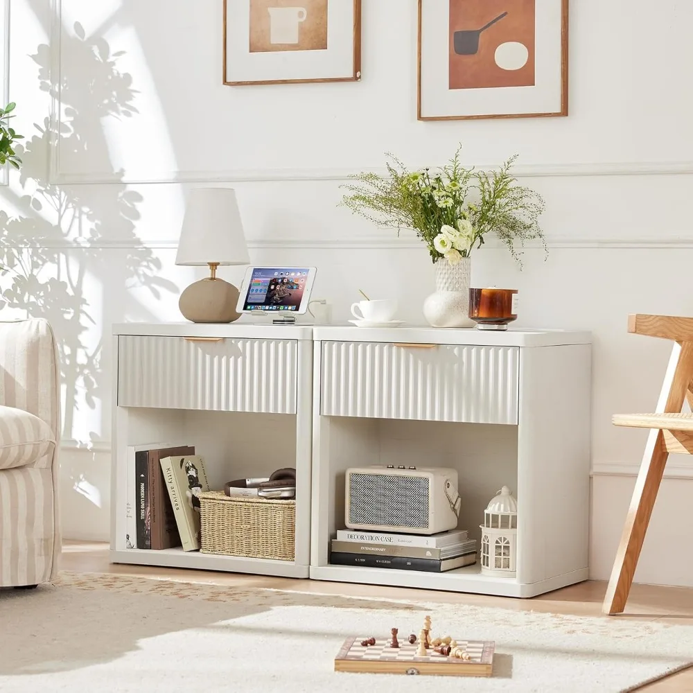 منضدة Leyaoyao المخددة مع محطة شحن، طاولة نهاية ذات درج واحد بعرض 23 بوصة، حامل ليلي أبيض مع خزانة تخزين مفتوحة، مزرعة