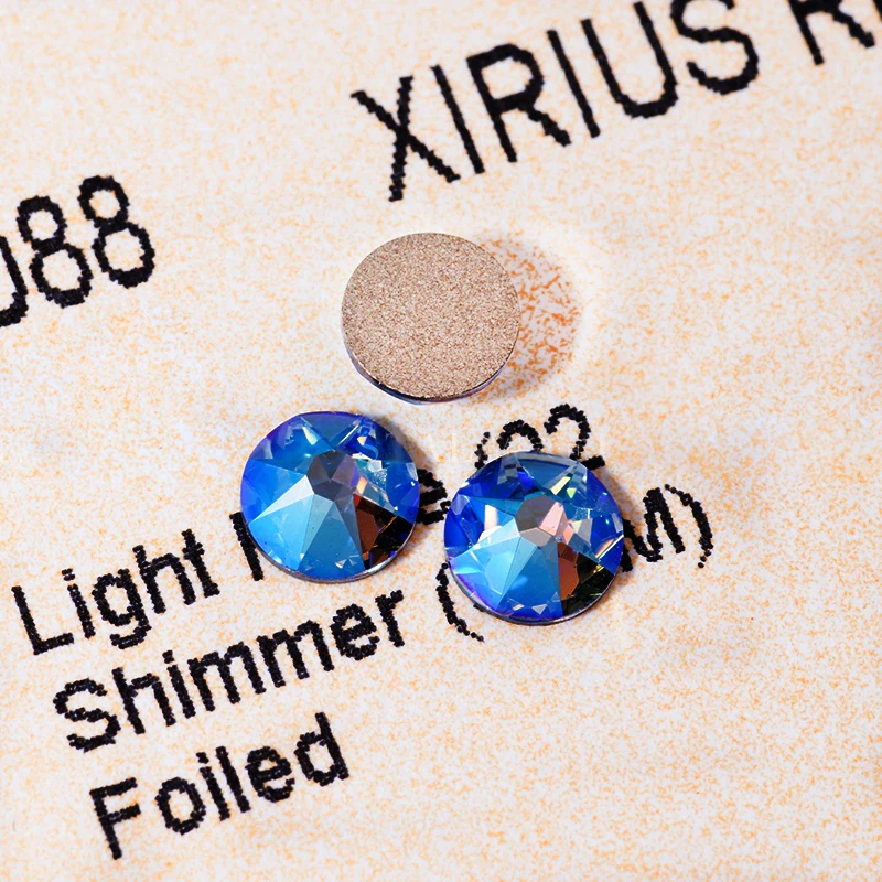 Pubrilex 2088NOHF 8 große und 8 kleine Kristallsteine mit Schimmereffekten, nicht heißklebbare, flache Strasssteine zur Dekoration von Kleidung. – Detail 3