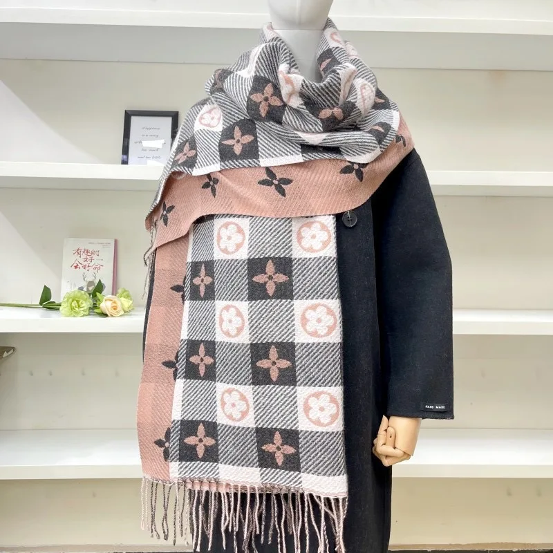 Écharpe épaisse semblable au cachemire pour femme, écharpe longue chaude à carreaux, cœur mignon, à la mode, pour Couples, en Fiber de Polyester Saya, hiver