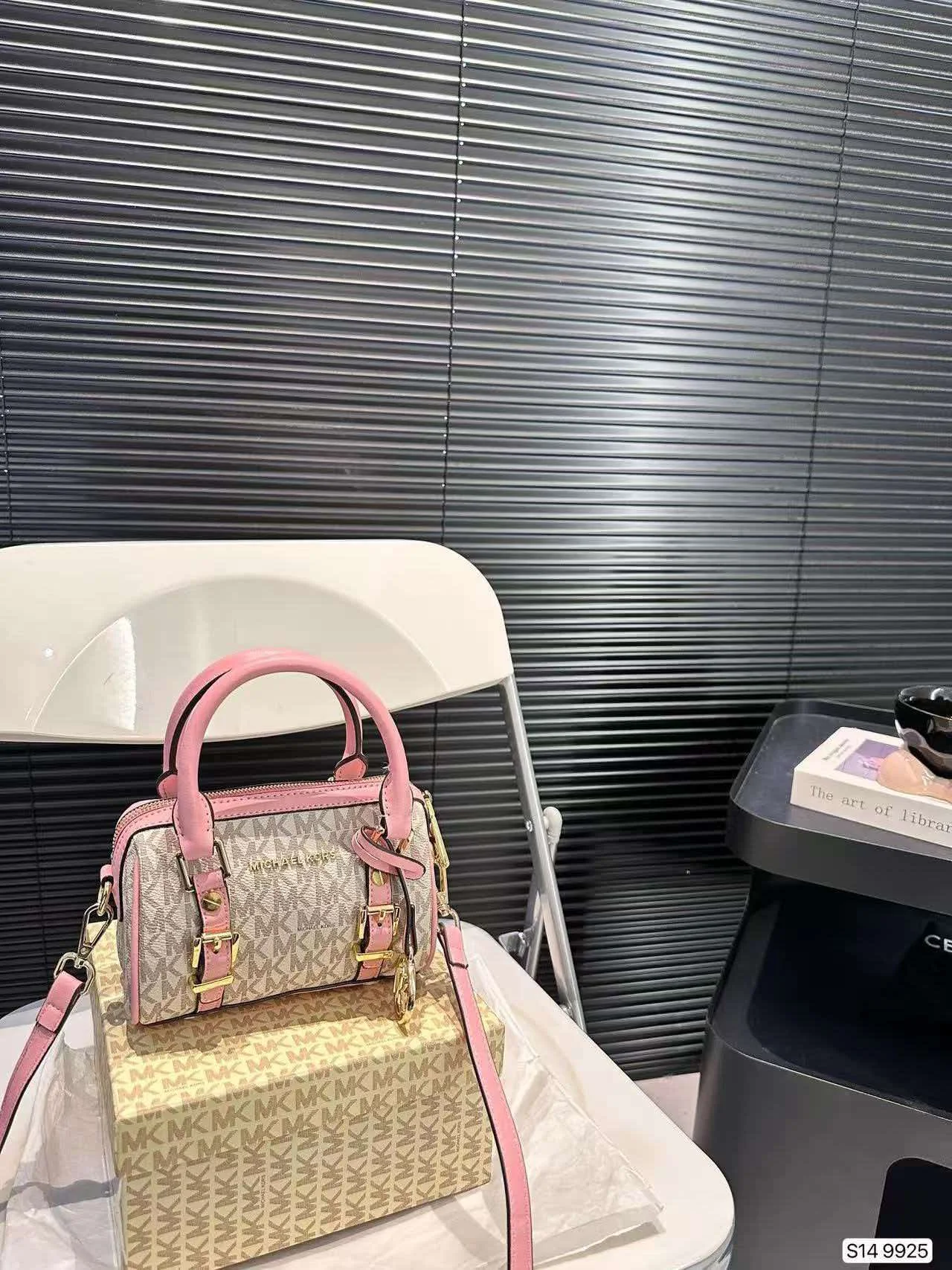 2026 Brand New Michael Kors MK Women's Luxury Design High-Quality Casual Classic Crossbody Bag Travel Shoulder Bag Exquisite Wom