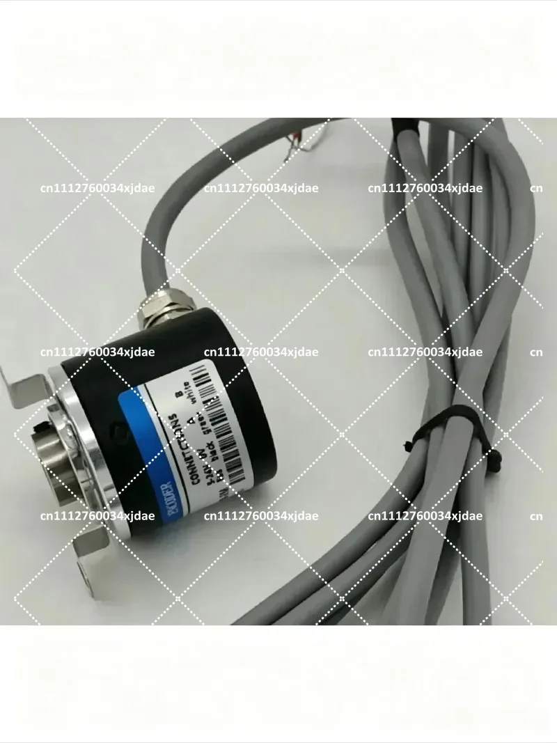 Industrial Incremental Photoelectric Rotary Encoder 38mm Hollow Shaft 200-2500 Pulse