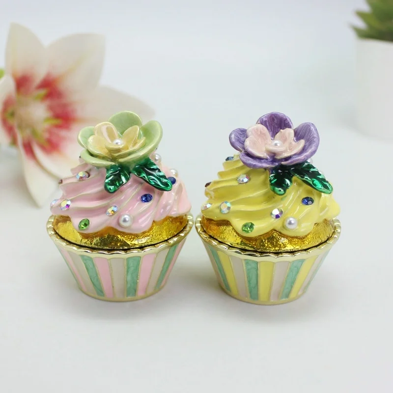 SHINNYGIFTS Cupcake Trinket Box Hand Painted Enamel Collectible Jewelry Organizer for Ring Earrings Metal Figurine Home Decor