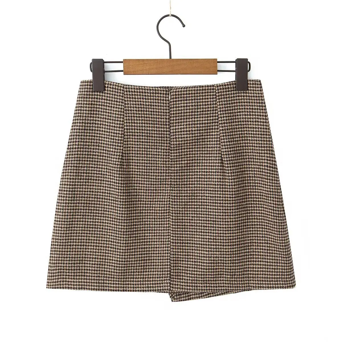 

Skirt Women's High Waist A-Line Irregular Literary Retro Plaid Gentle Button Design Aesthetic Mini Skirt Chic Office Ladies