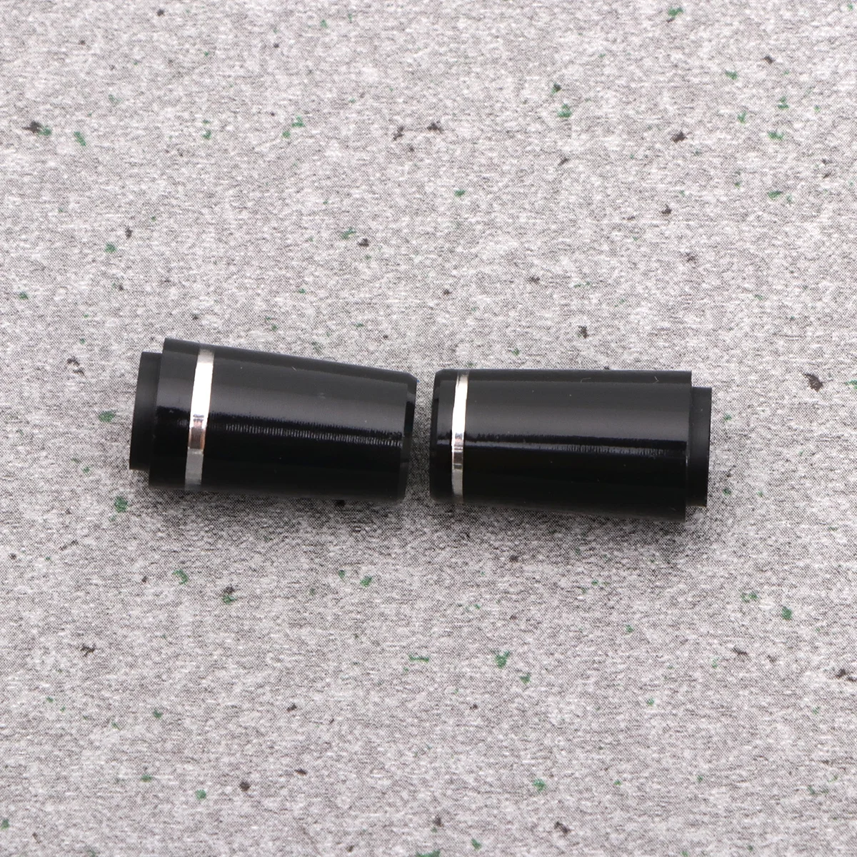 

2Pcs High Quality Plastic Ferrules 0.355 Inch for Golf Iron Shafts Sleeve Ferrule Replacement Anti-Slip Shaft Joint Protection