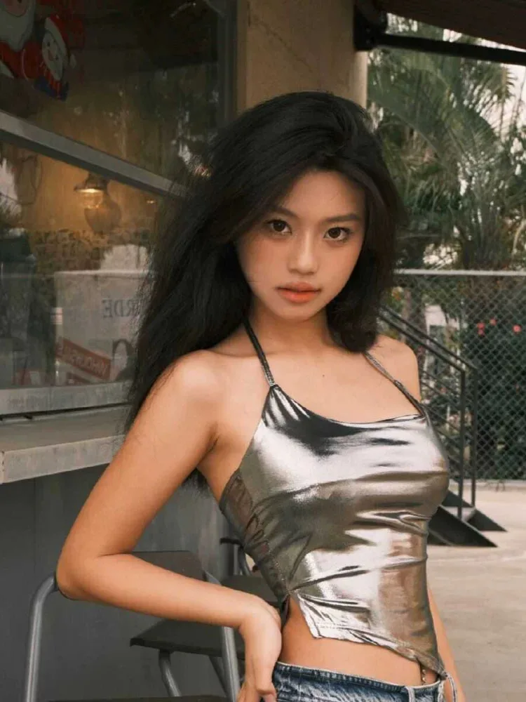 American hot girl backless halter top for women's summer new silver irregular pure desire sexy short top - view 3