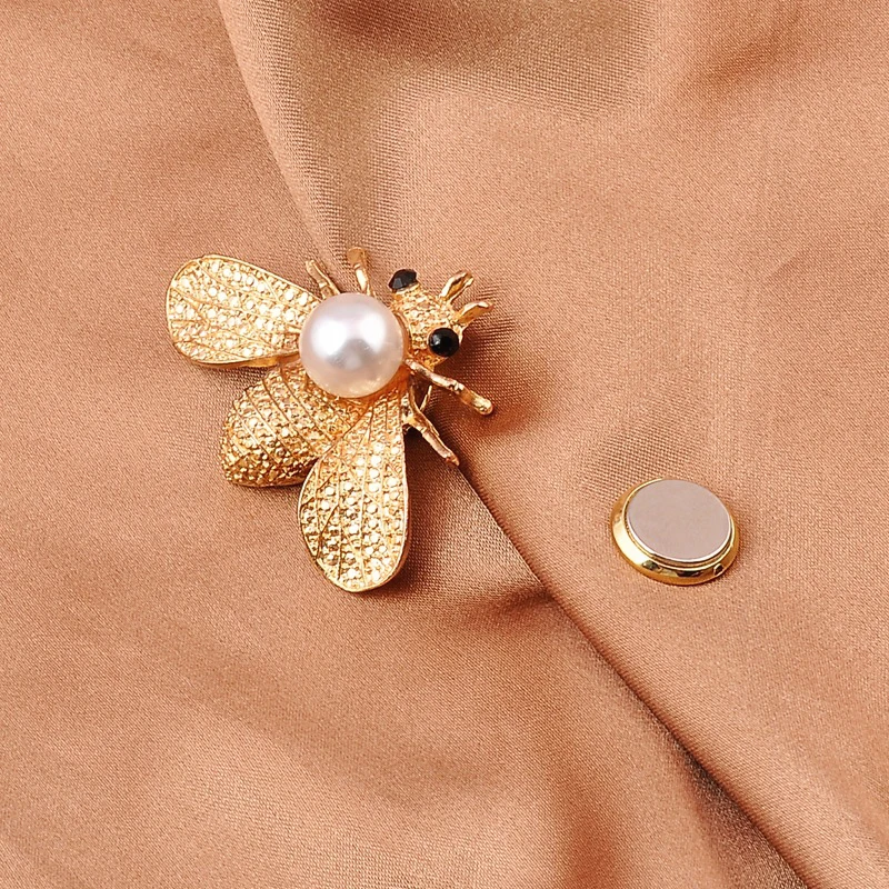 Safe Hijab No Hole Brooch Shirt Scarf Buckle Pines for Women Accessories New Fashion Bee Magnet Pin Pearl Rhinestone Flower