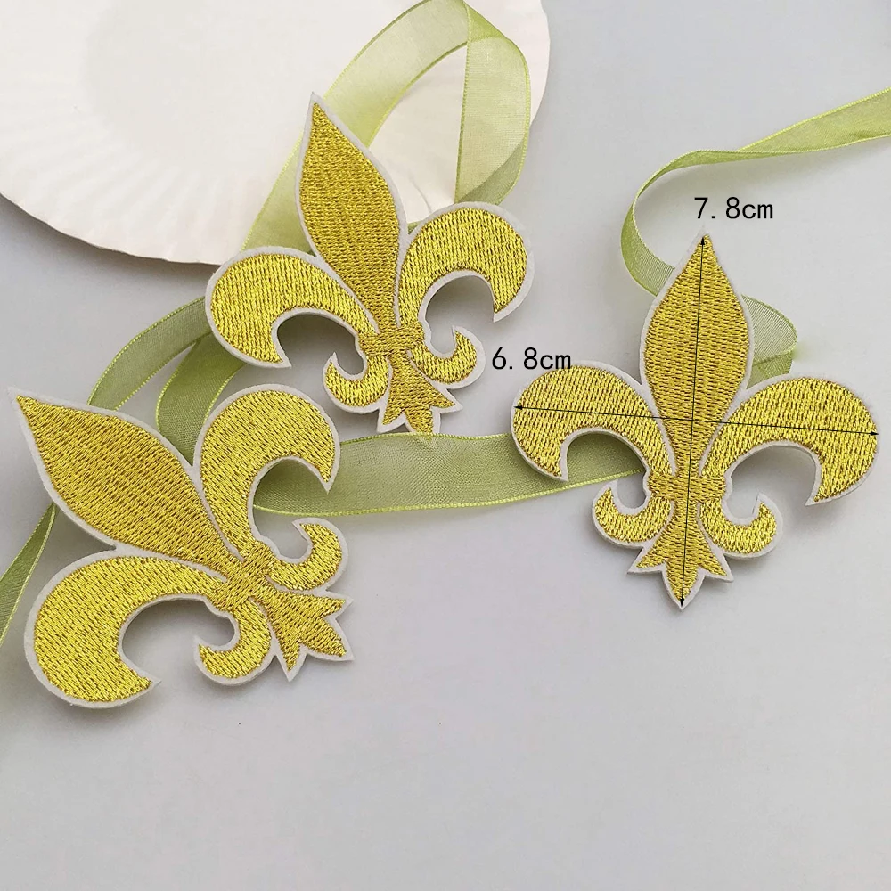 10Pcs Gold Fleur De Lis Patch Iron On Embroidered Patches Appliques Embroidery Needlecraft Project 2.6\