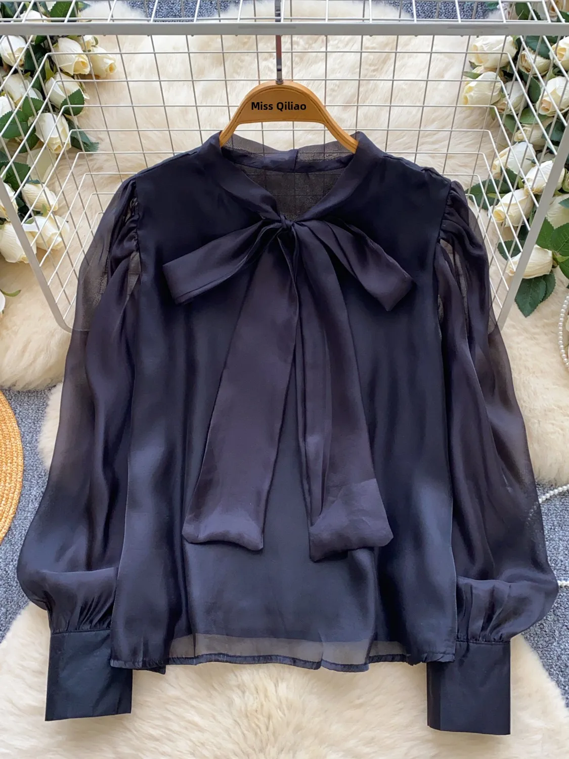 Ele Long Sve Me irt with Bow Tie Loose Fit Slimming Base Layer Top for Women Autumn Season Faion Sle