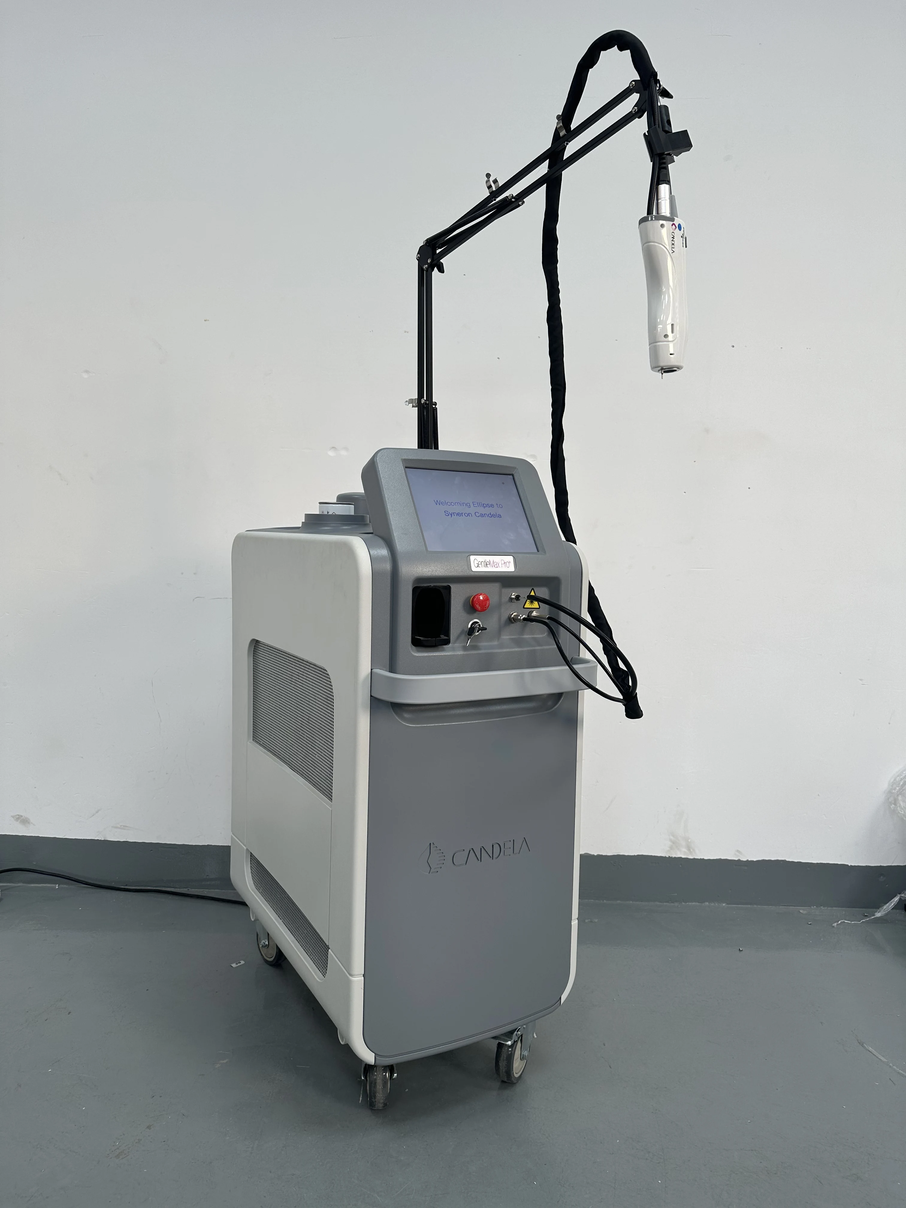 Professional Painless Optical Fiber Depilation 808NM Alexandrite Machine Hair Removal Facial Rejuvenation Instrument Long Pulse