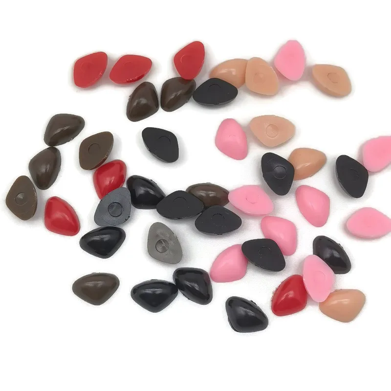 100Pcs 9mm Doll Plastic Triangle Nose Bear Buttons Safety Parts DIY Tool Doll Noses Craft Dolls Accessories Toys Black Red Pink