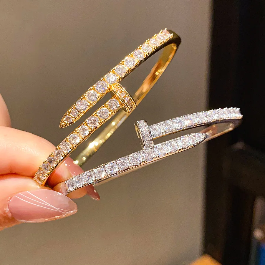 18K Gold Plated Zircon Clasp Bracelet for Women, Light Luxury Minimalist Bangle, Unique Designer Fashion Jewelry Gift