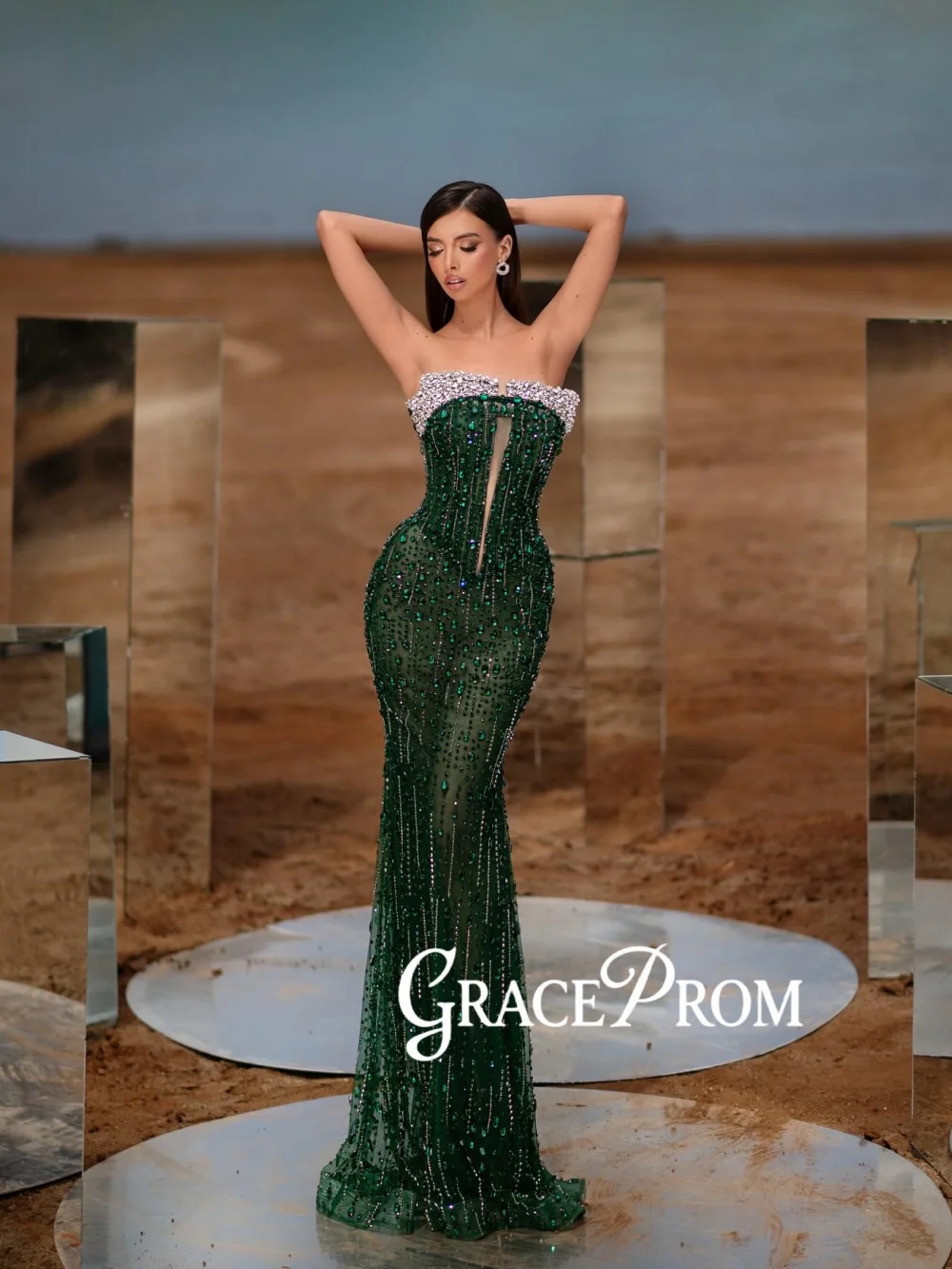 

Green Illusion Crystal Evening Dress Floor-length Elegant Strapless Wedding Party Gown Customized Gorgeous Chic Red Carpet Gowns