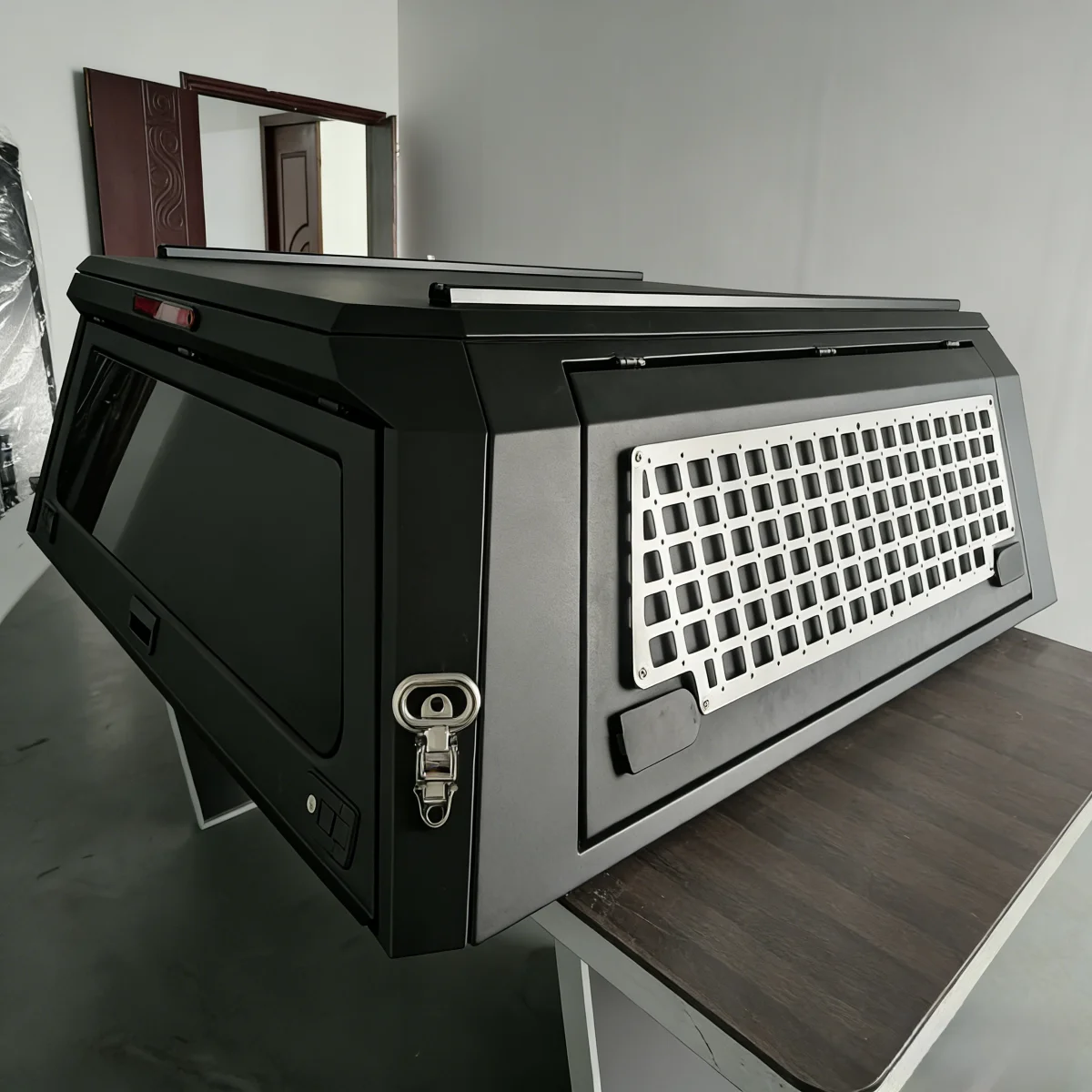 

Кемпер-кунг Dream Garage для пикапов: алюминиевый тент-капот для Ranger/BT50/BYD Shark 6/Range F150/Taco