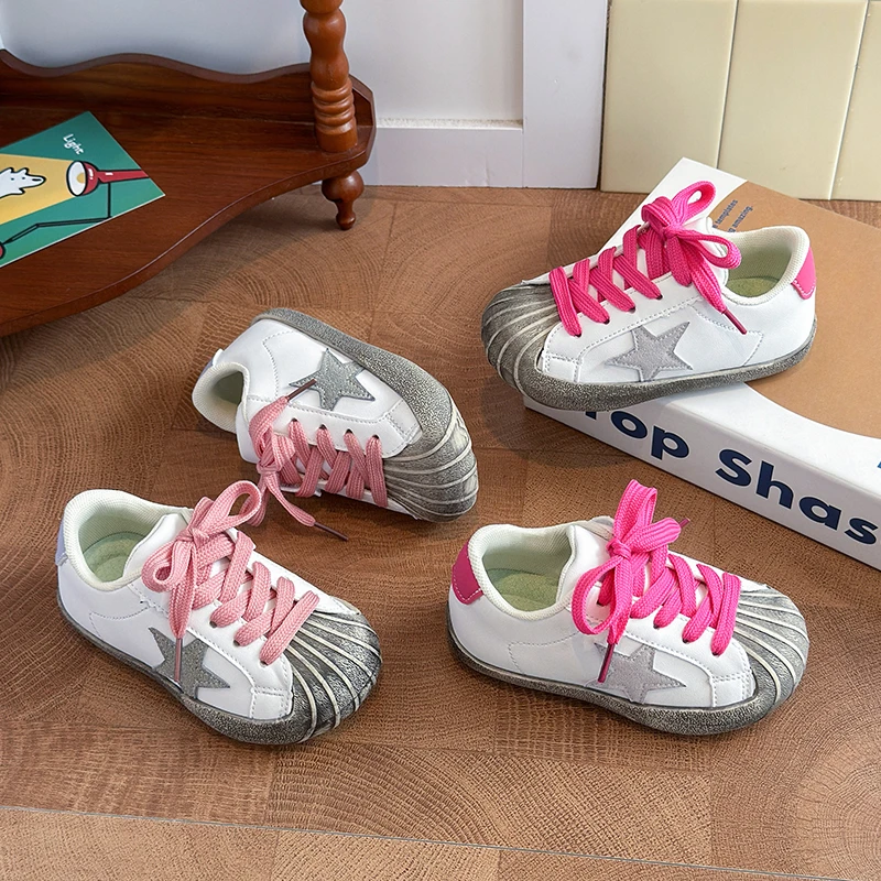 Little Girls Distressed Shell Toe Sneakers, Star Patch Contrast Pink Lace‑Up Soft Casual Shoes