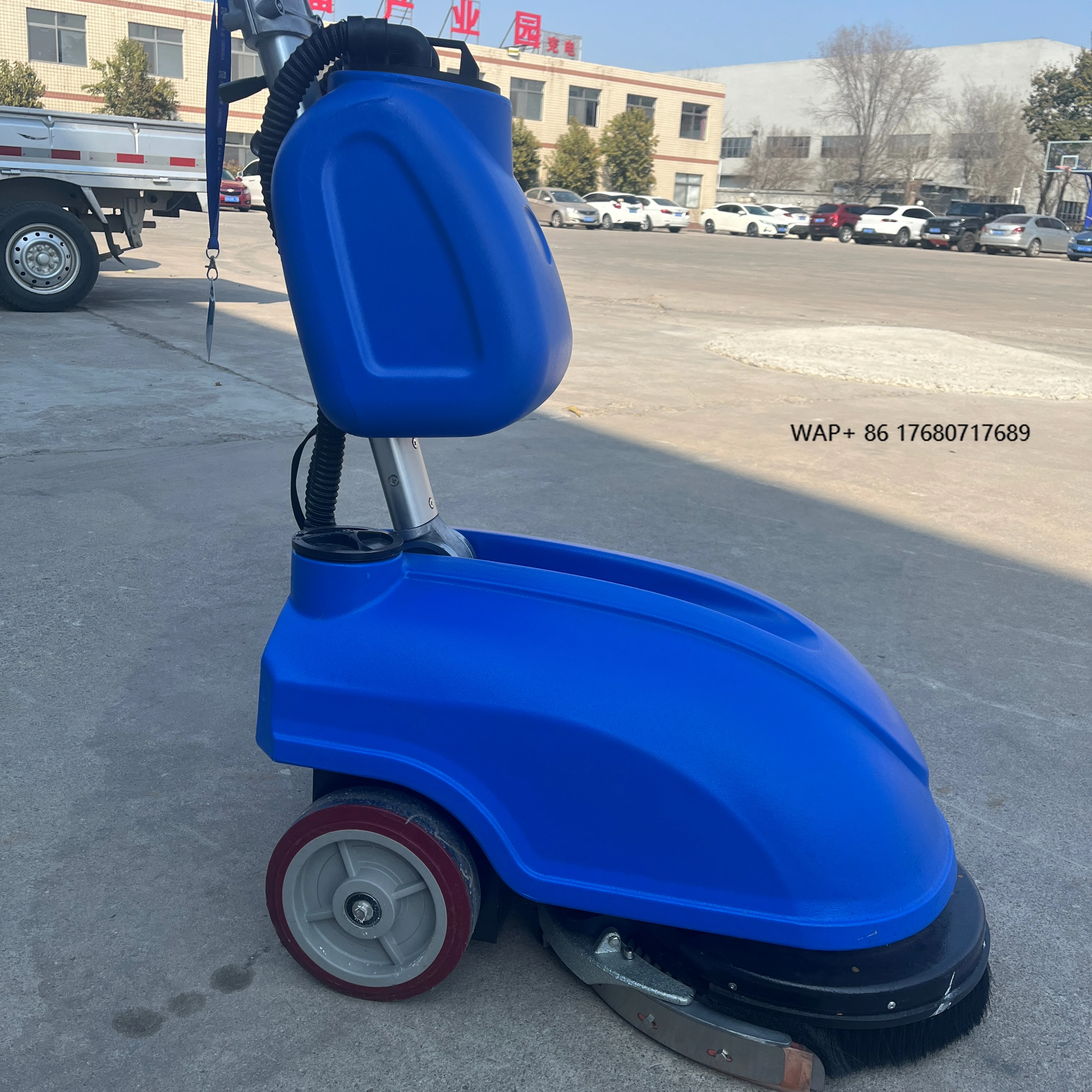 

Heavy Duty Ride On Scrubber Dryer With Strong Scrubbing Pressure And Disc Brake System For Safe And Effective Industrial Use