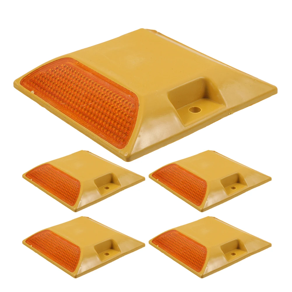 

5pcs Road Stud Markers Reflective Plastic Raised Design Night Visibility Highway Safety Driveway Stakes Street Reflectors Trail