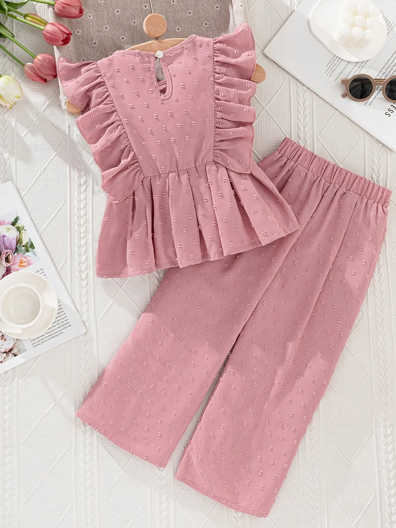 Girls' Summer Casual Outfit: Solid Color Ruffled Hem Shirt and Wide-Leg Pants Two-Piece Set Suitable for Girls Aged 4-12, Versatile for Home and Outdoor Wear, Lotus Pink Casual Versatile Clothing